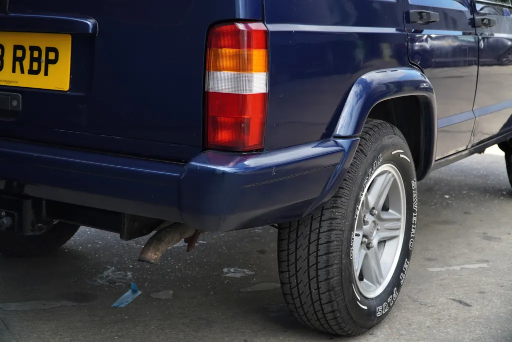 Jeep cherokee eysfnusjj6tnzrn8ok2io