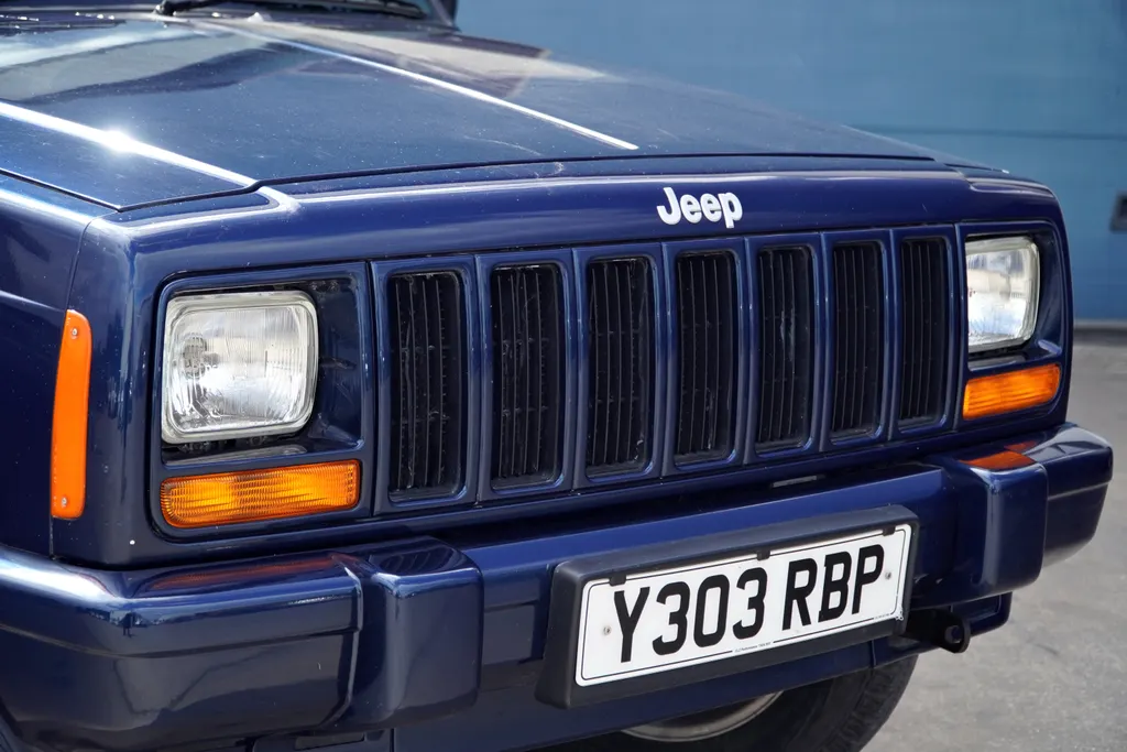 Jeep cherokee nchgg3gcpyegfrngzl3pz