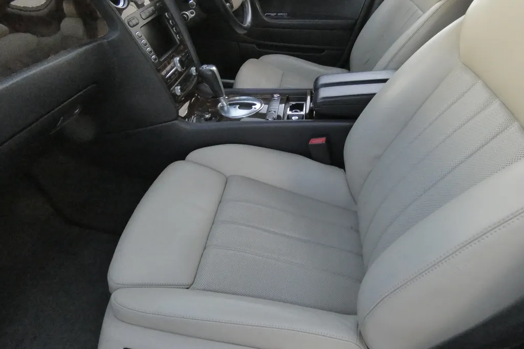 Bentley continental flying spur gmjkwlnap79zitrcpu31l