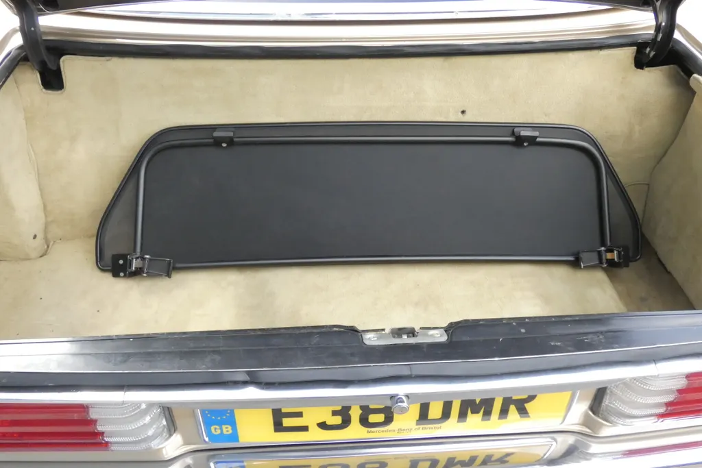Mercedes 280sl 7ft0nusa78zlg9dw0xqe2