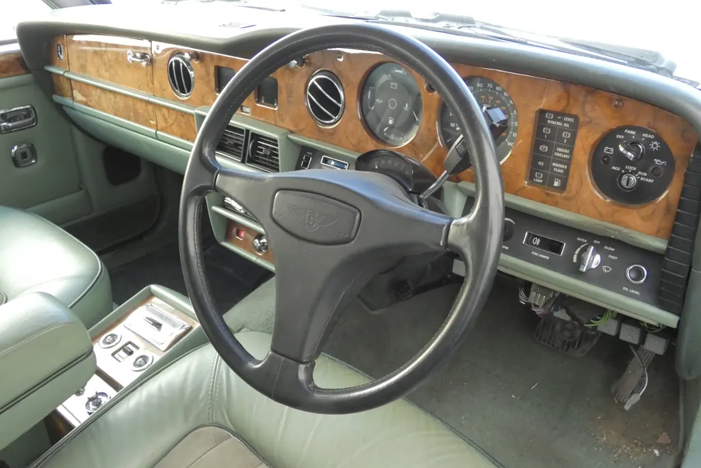 Bentley mulsanne turbo  6uspuzgq3 rer uf3oq5