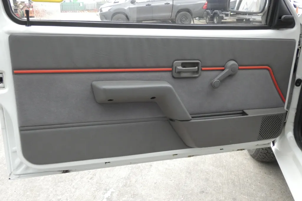 Mg metro l0oqty8244tcu9bwfo ul