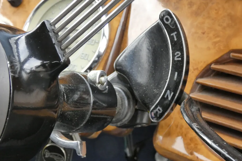 Daimler hooper empress lmtyio5ead t9dwpkw601