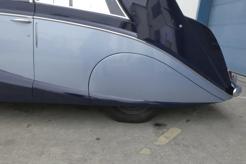 Daimler hooper empress y8 hasdxvcyuqevedoinp