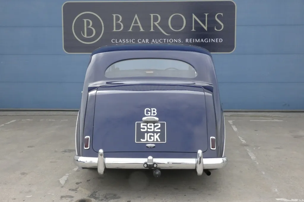 Daimler hooper empress ucrfcfqzi1 jkbdoagjjq
