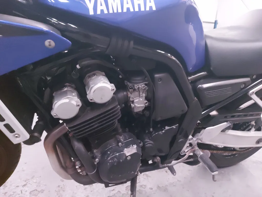 Yamaha fzs 2kilb18ocrc0sw 5h5mhy