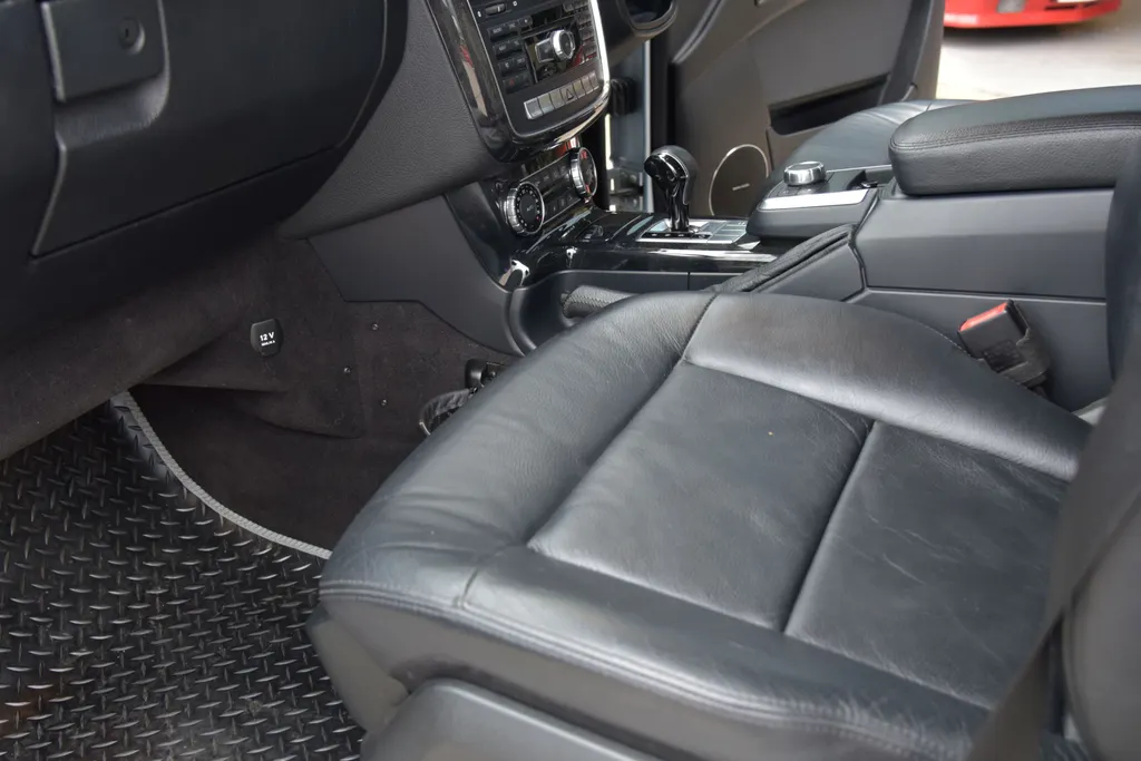 Mercedes benz g class in zob2shmklkksnno2ui
