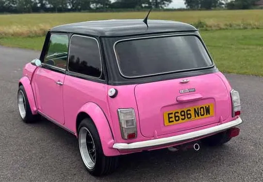 Austin mini  27qihofpvrw5efphxcoq