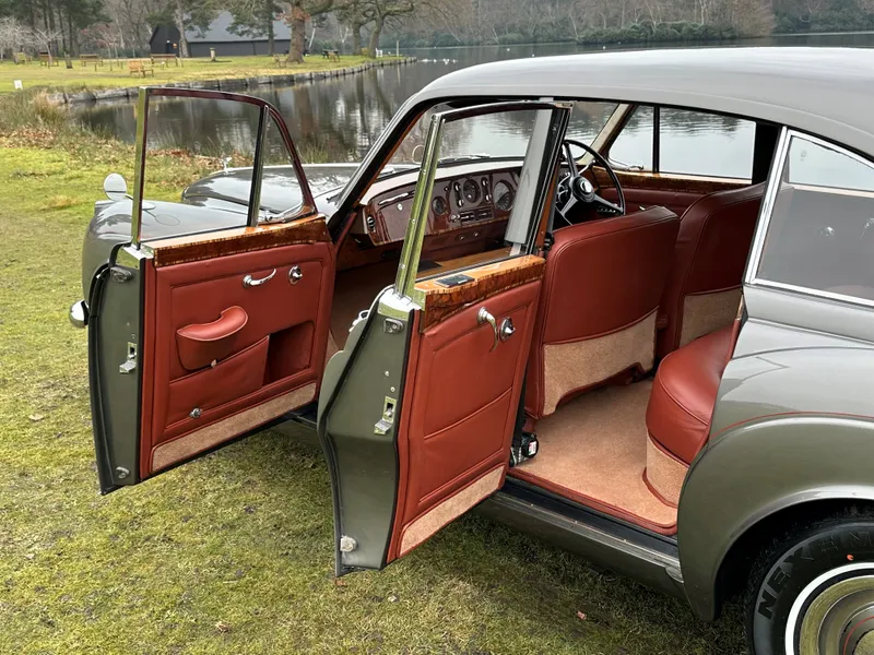 Bentley s2 contintal rdmenhnxpbkyzkq y2pdd