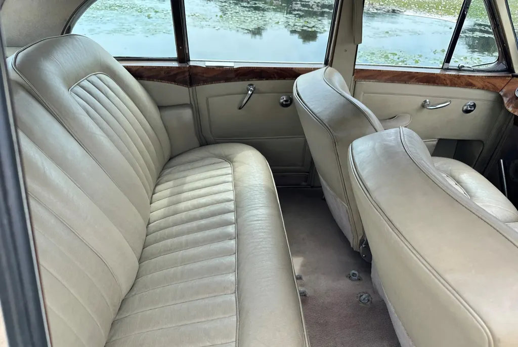 Rolls royce  silver cloud  bhcuzrt tkq3xnm 68 u0