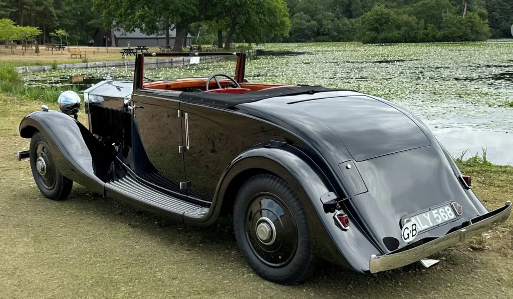 Rolls royce 2025 by park ward svpcs7z8vl7t43cg4s80p