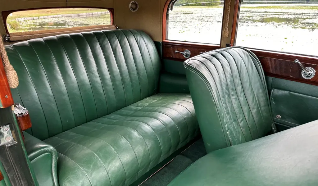 Bentley 8 r9bfodegewwicno3ievod