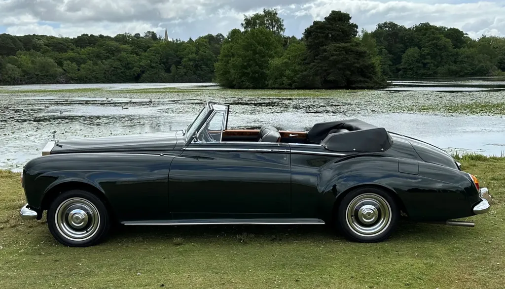 Rolls royce silver cloud q4hmqbuc6c6oglv4j47h6