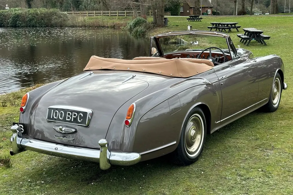 Bentley s1 z4u9geqsmjofuyovqioos