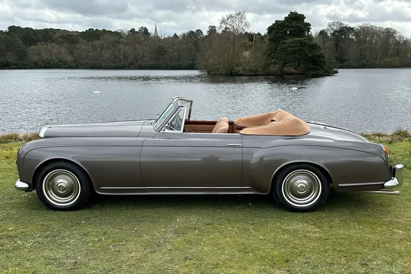 Bentley s1 zqbnr2vqb7kzylztg3k54
