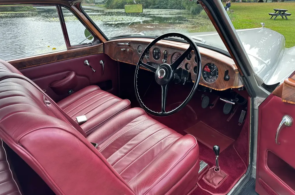 Bentley s1 d5kpwmvhxeqsz0khw0yd4