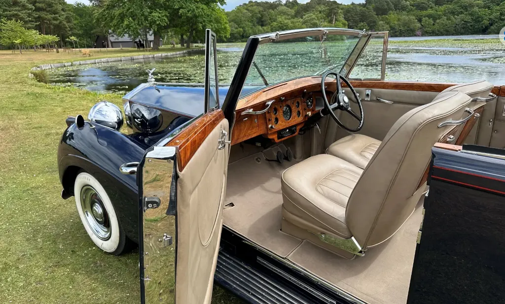 Rolls royce silver wraith pdlc5vfwjtzy2shpupo5e