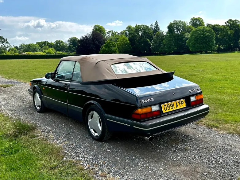 Saab 900 4opfgaqds6hyaz hdr uj