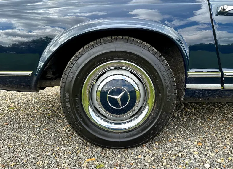 Mercedes benz 230sl xbdrjigt8irksydrpvzjv