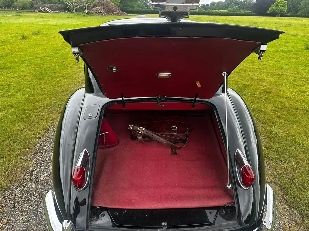 Jaguar xk140 6e1cnwmehmn6g4v3qs8yp