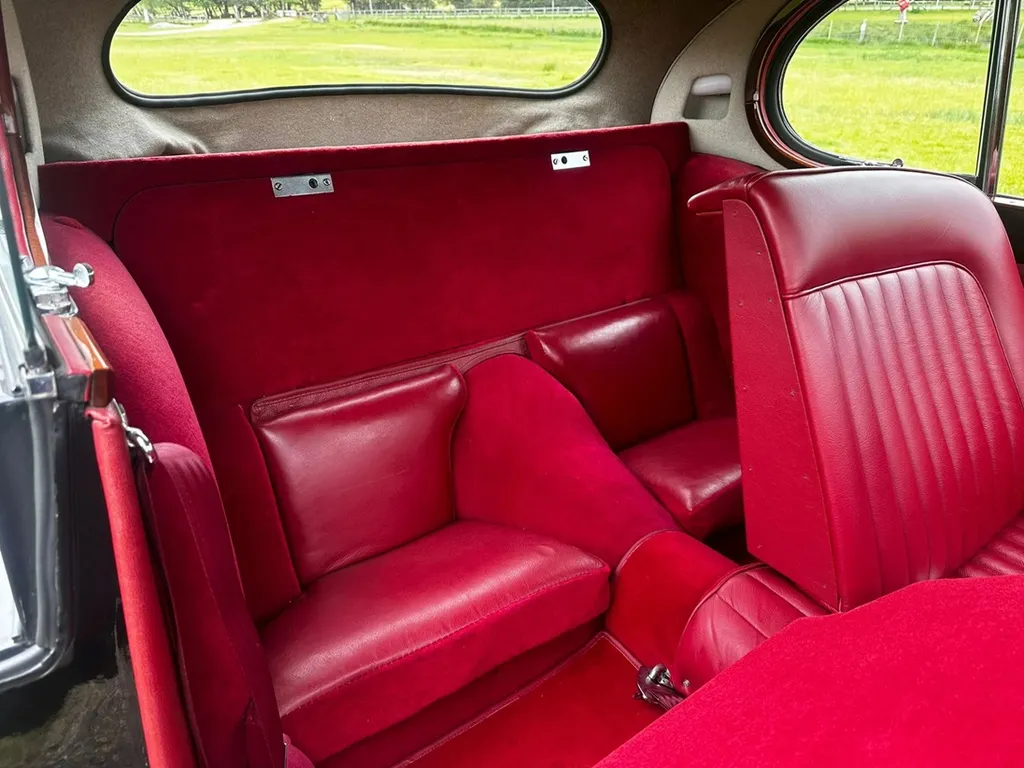 Jaguar xk140 xqjcuwegkur5t8e84we3d