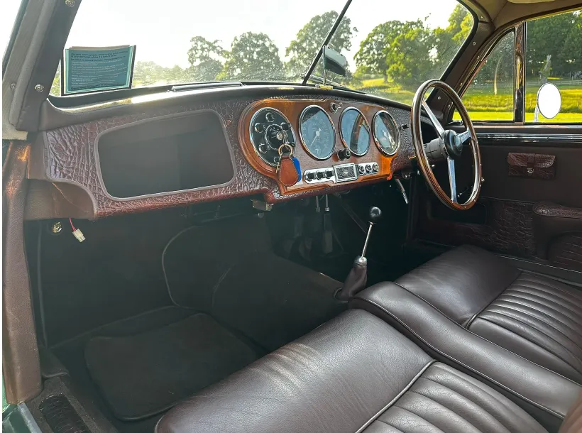 Aston martin db2 2kuc47iuxtxaghrpp35oc