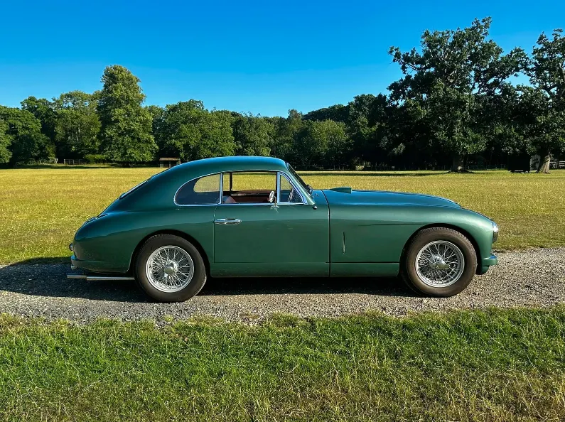 Aston martin db2 ribpxr6uylz7gadcuriac