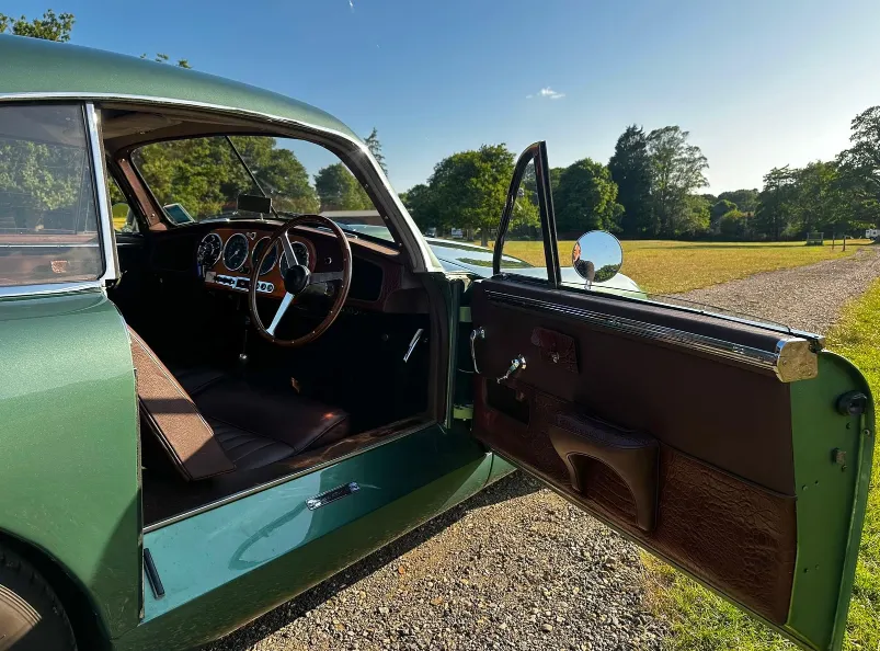 Aston martin db2 dfisu7 tsfwev8vw3yzd5
