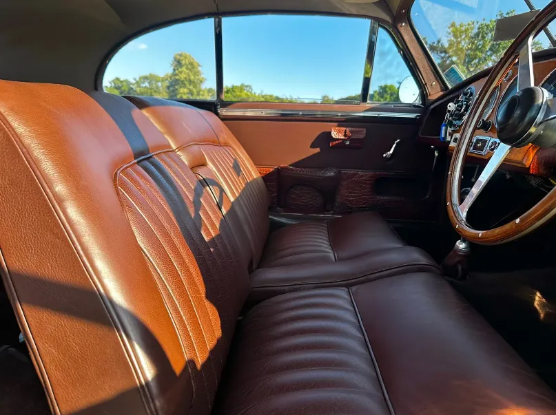 Aston martin db2 rmdgoxhwgzb5z9wycomwn