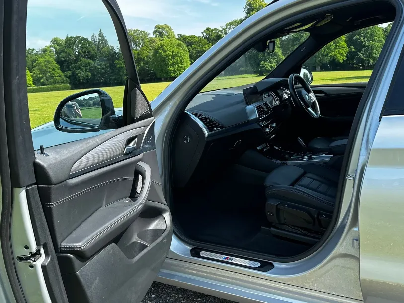 Bmw x3  xpoijclscgkf q0zeocc