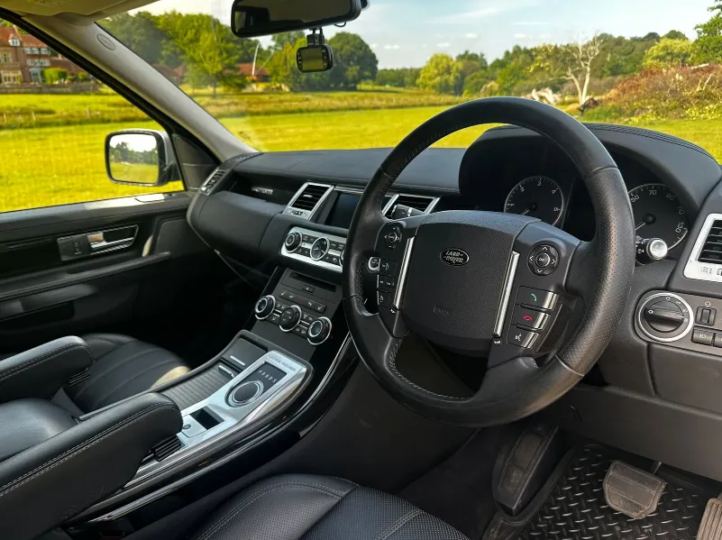 Land rover range rover sport j3p2e0kl33y8iwwmdusf0