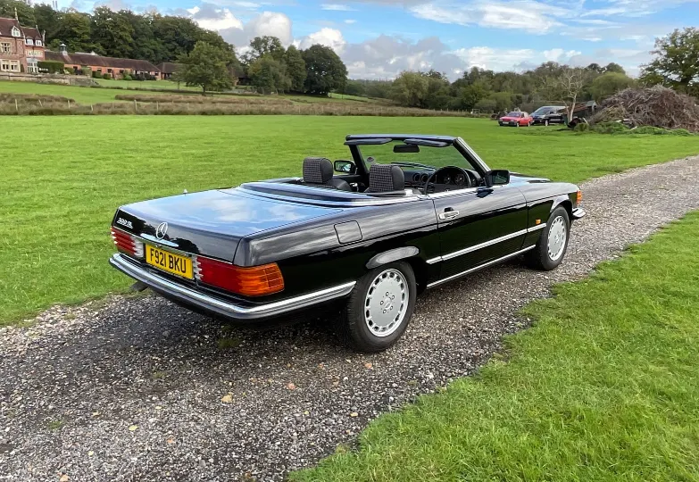 Mercedes benz sl series 3wuzkf42hspommxka8eju