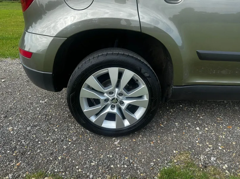 Skoda yeti outdoor sgtlneuhldbtyr1uvjhbo