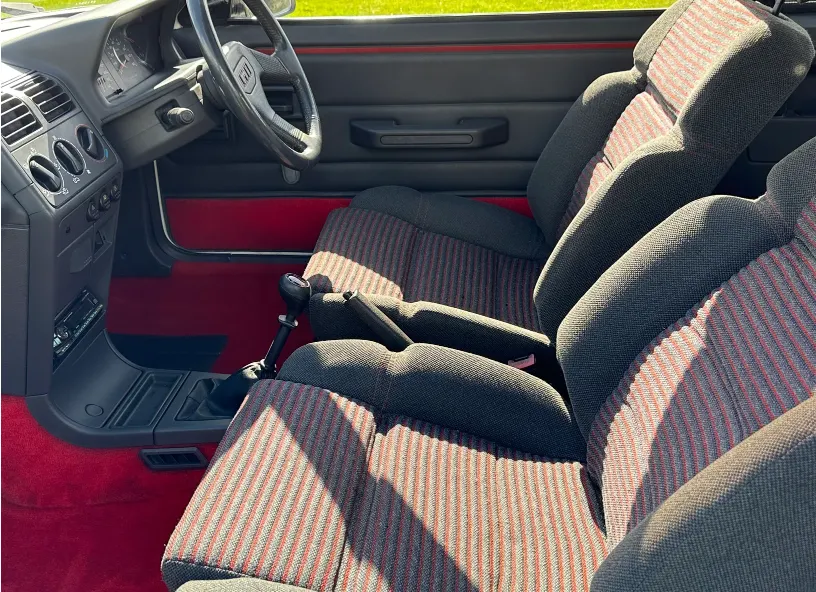 Peugeot 205 edtbidcjbnqd7c9iy6w i
