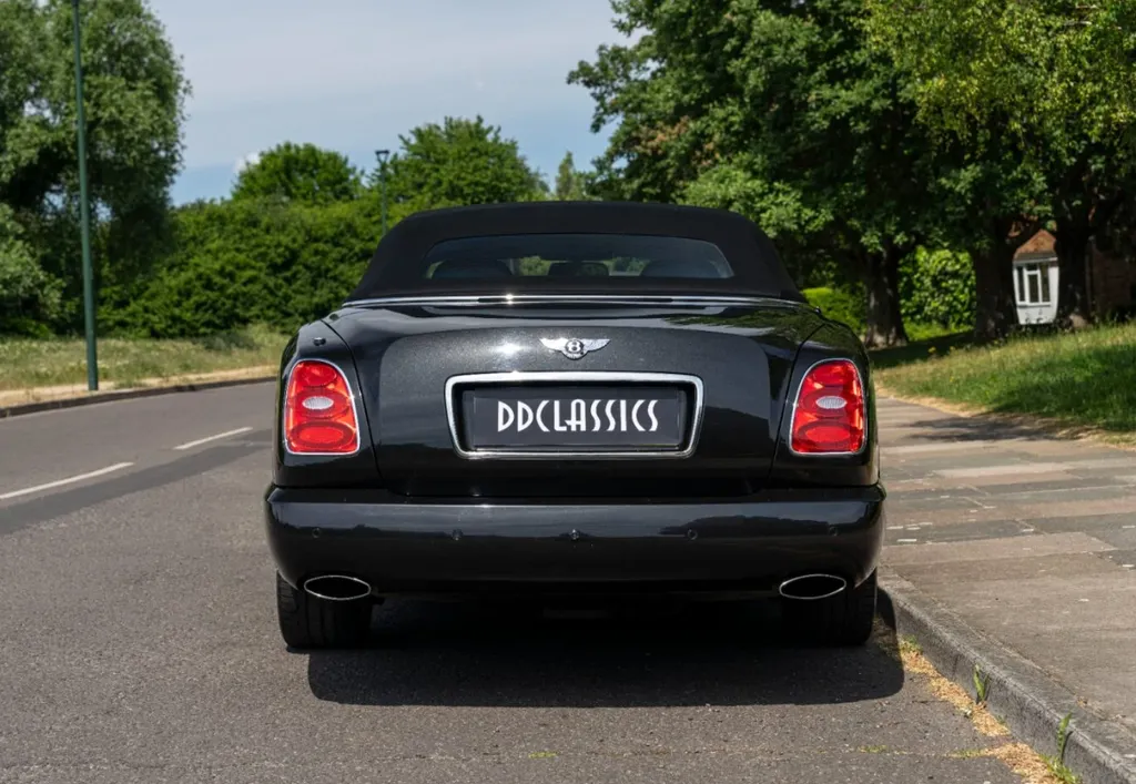 Bentley azure  y4ntrcuunxhikgx76cmj
