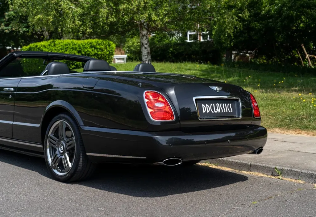 Bentley azure majzkozvhvqzqmvgomlze