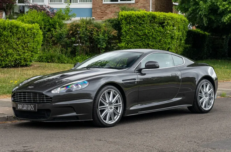 Aston martin dbs jrnahjlihaw1fy5gvuevj