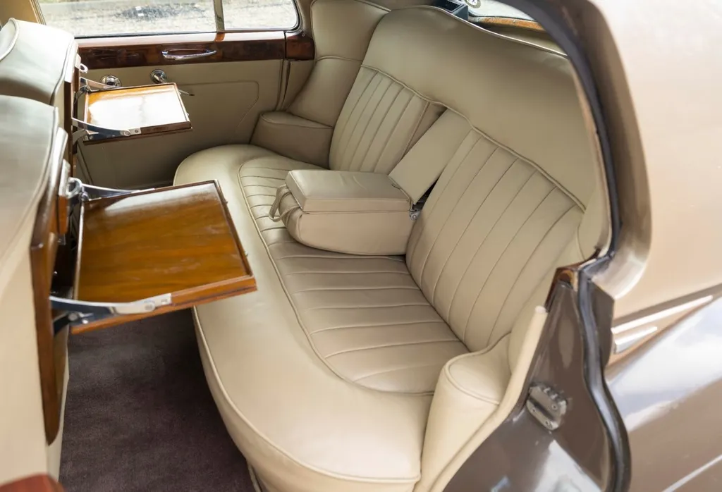 Rolls royce silver cloud fbsrg38205v7h0xxmuts 