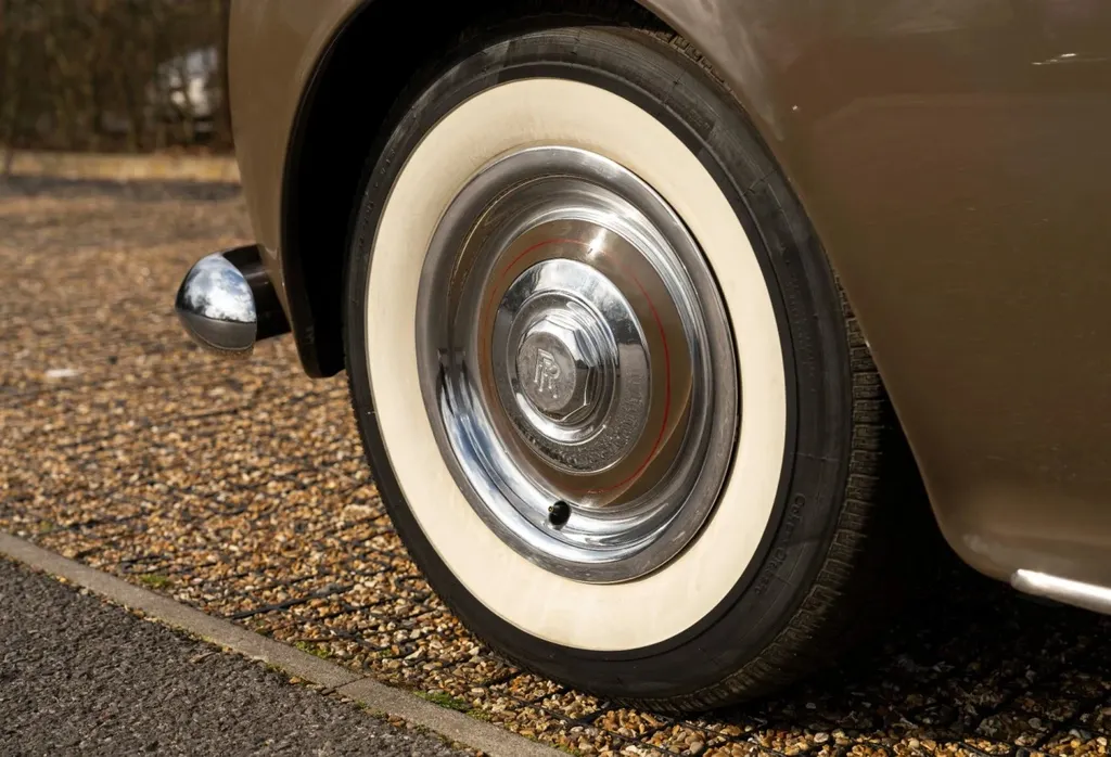 Rolls royce silver cloud gvy2mnjysht6rj9wbgnsy