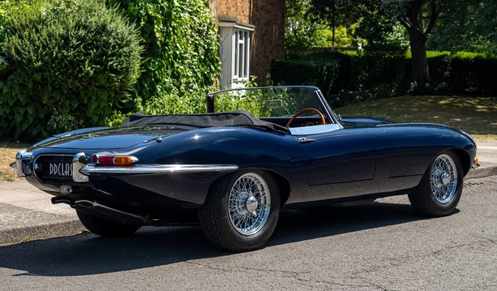 Jaguar e type  ohwgpyl9ymcx2jc40nyqy
