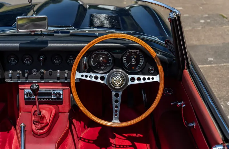 Jaguar e type  iwrsip9azth1becyhhfgs