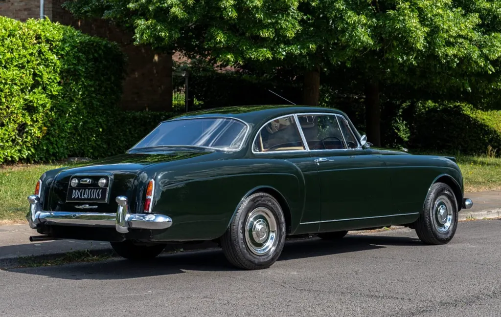 Bentley s2 yx8zgdczcjebhprr6npx1