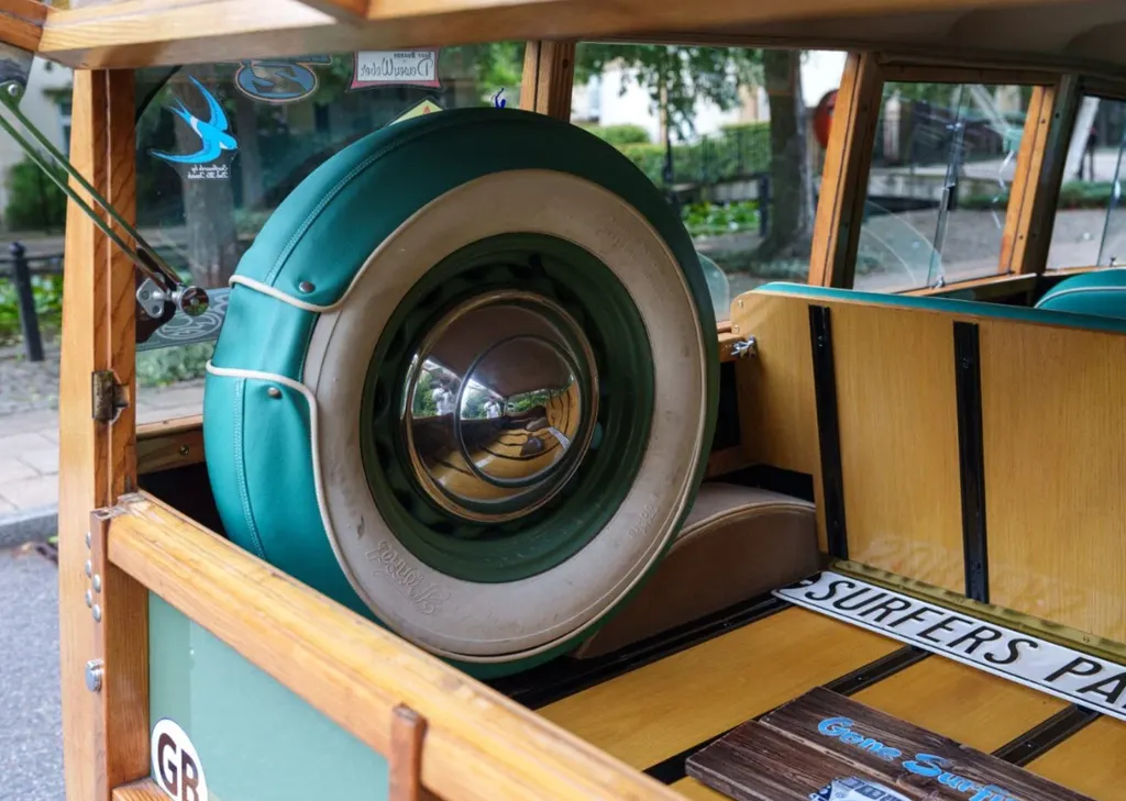 Ford v8 pilot woodie  lklipblfhaufuvlchrnm