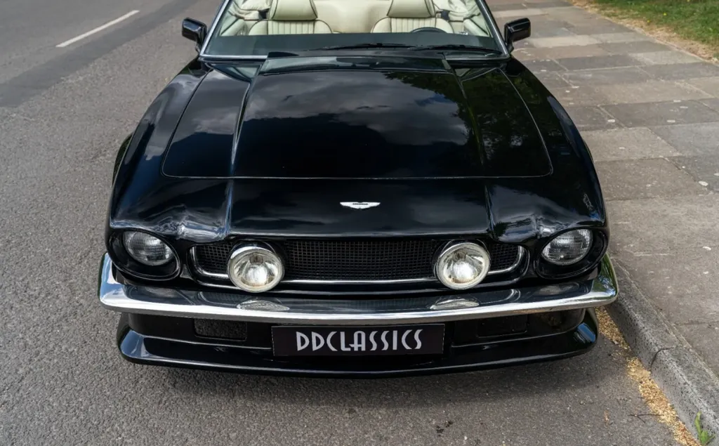 Aston martin vantage  eleoua3ttenq tnsicu01