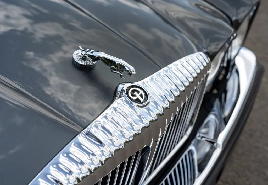 Daimler double six 8juzpwrsw9evp9ylcdt5m