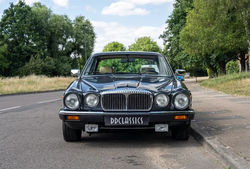 Daimler double six ldqohs e32k2n5ci41 zy