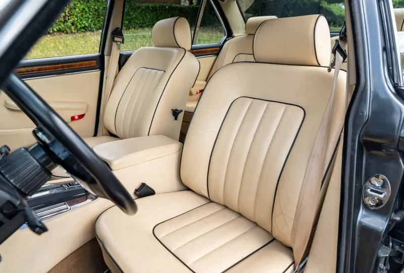 Daimler double six wzaptatocnqitf5wpkfyt