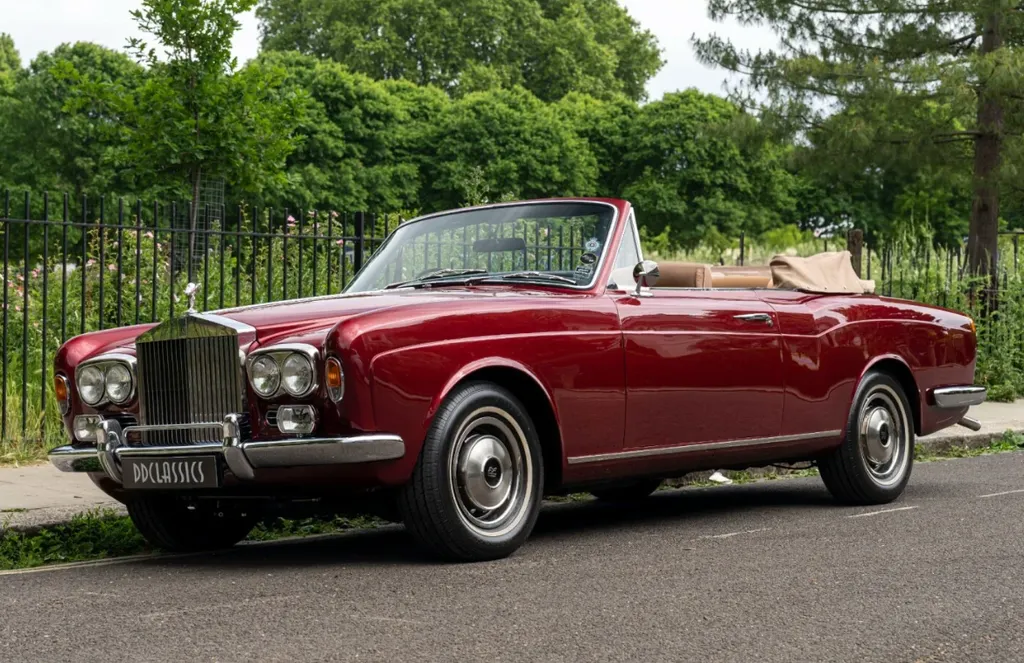 Rolls royce  corniche jqy6lslrpztb3m9d2dka2