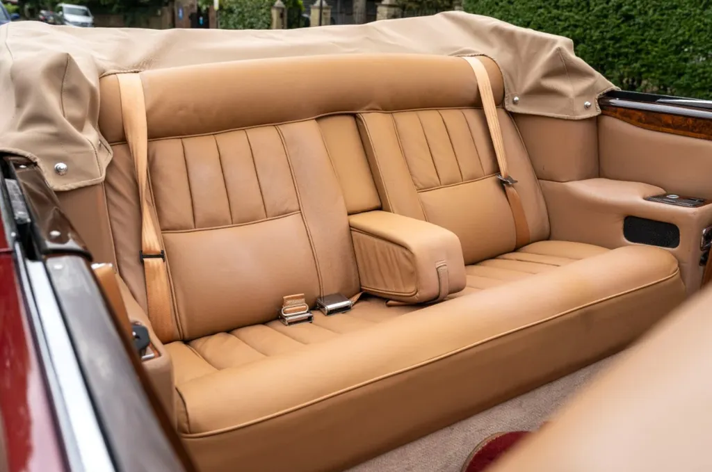 Rolls royce  corniche uh873vo g06dygz113tyc