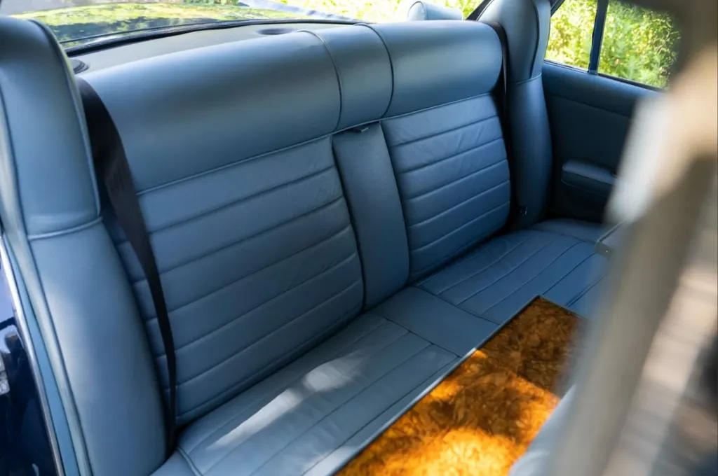 Aston martin lagonda mj3tymnhv5o89oginecoq